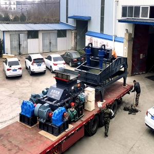 2PGC900X900雙齒輥破碎機發貨圖片_發往內蒙古赤峰_破碎煤