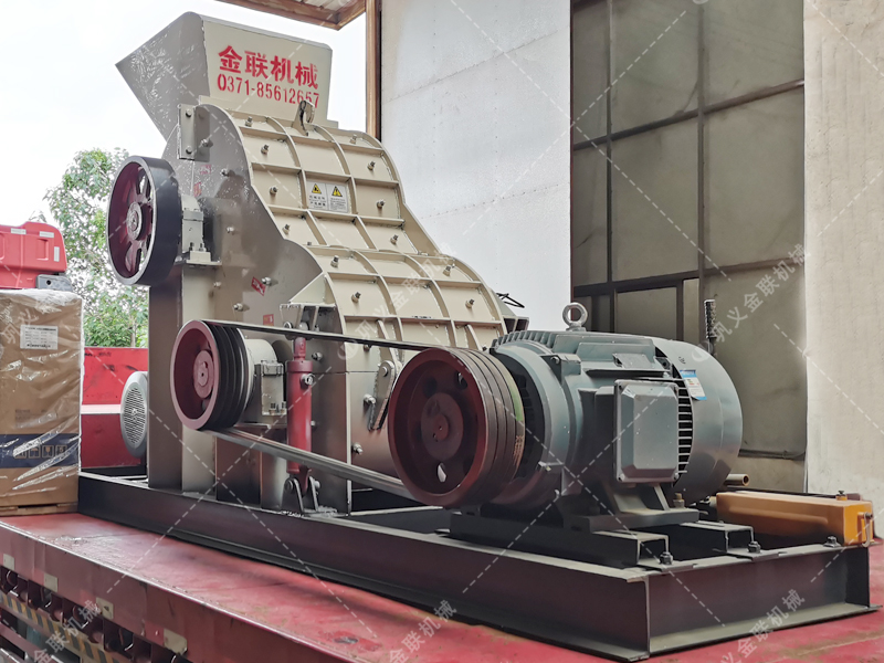SCF88雙級破碎機發往云南 破碎頁巖
